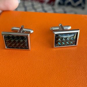 NWOT Men’s Cuff Links